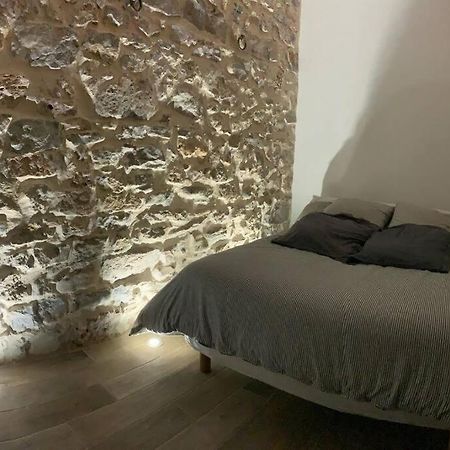 Jolie Appartement En Plein Centre Du Village Les Arcs-sur-Argens Экстерьер фото